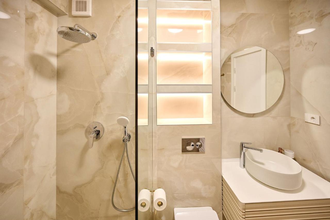Wave N' Sea Apartment In Infinity Beach Resort - Parking Мамая Екстериор снимка